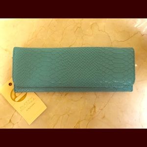 NWT Buddha Boutique wallet/clutch, turquoise.